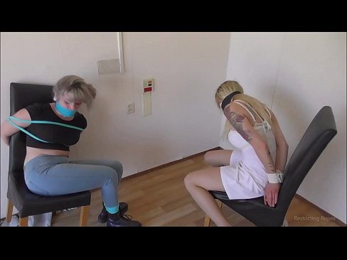 ❤️ Süchtig / gefesselt und geknebelt / Jungfrau in Nöten ☑ Porn video bei uns de.pornma-com.ru